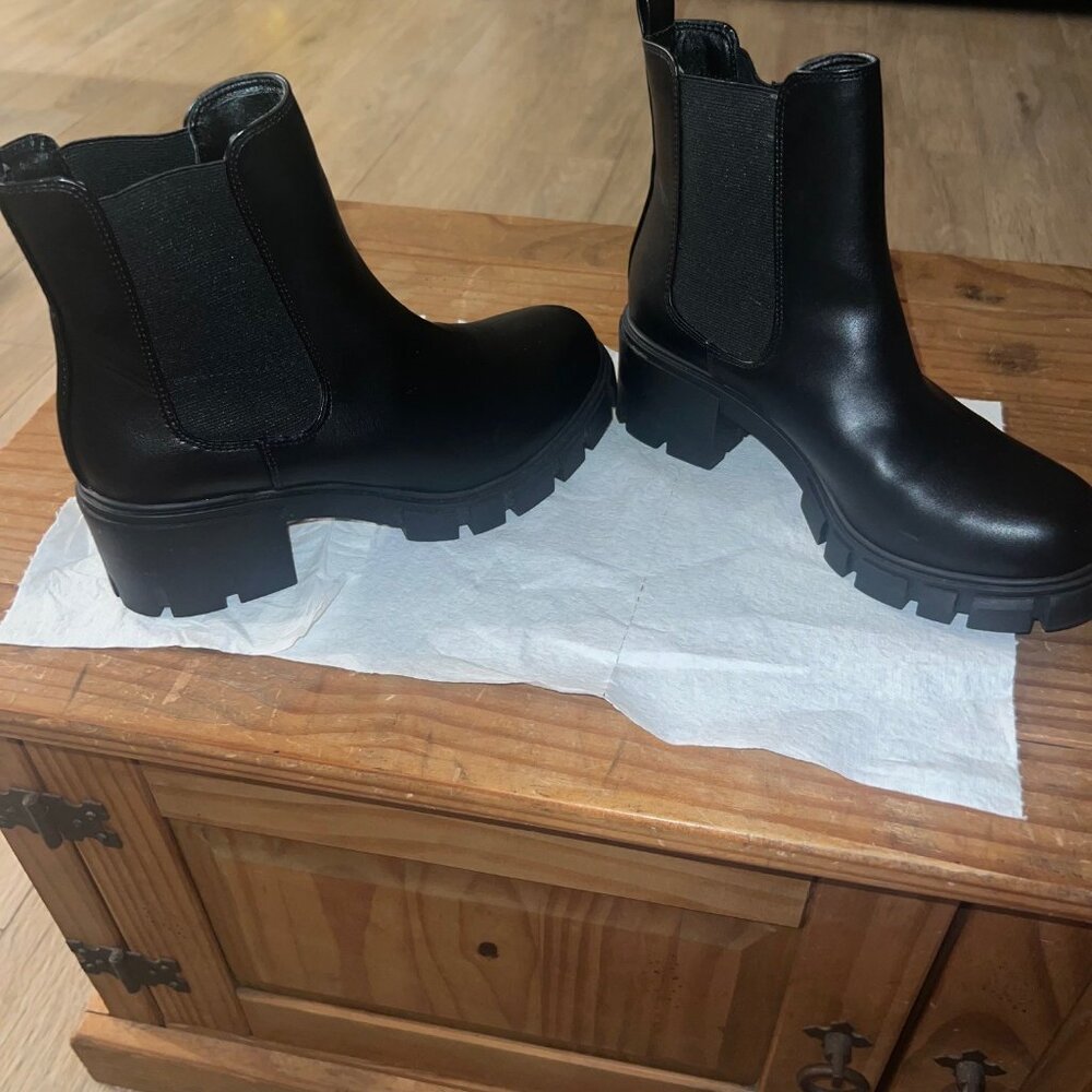 MADDEN GIRL "TESSA" CHUNKY BLACK BOOTIES SIZE 9.5 - Picture 12 of 16